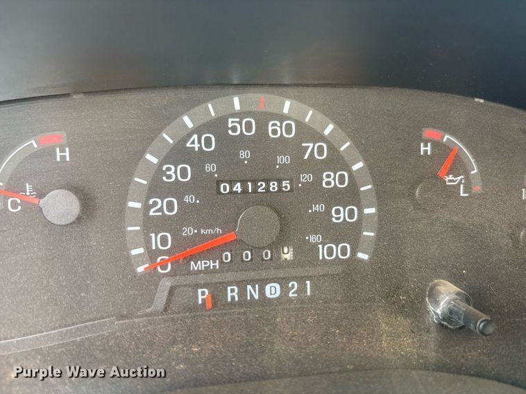 image for item DY2492 1997 Ford E350 ambulance