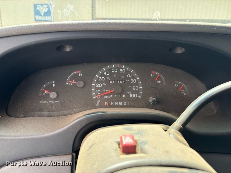 image for item DY2492 1997 Ford E350 ambulance