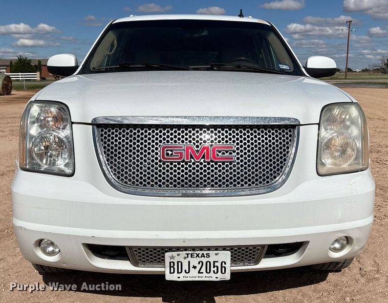 image for item DY2499 2007 GMC Yukon Denali XL SUV
