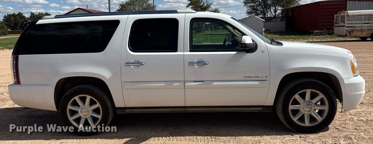 image for item DY2499 2007 GMC Yukon Denali XL SUV
