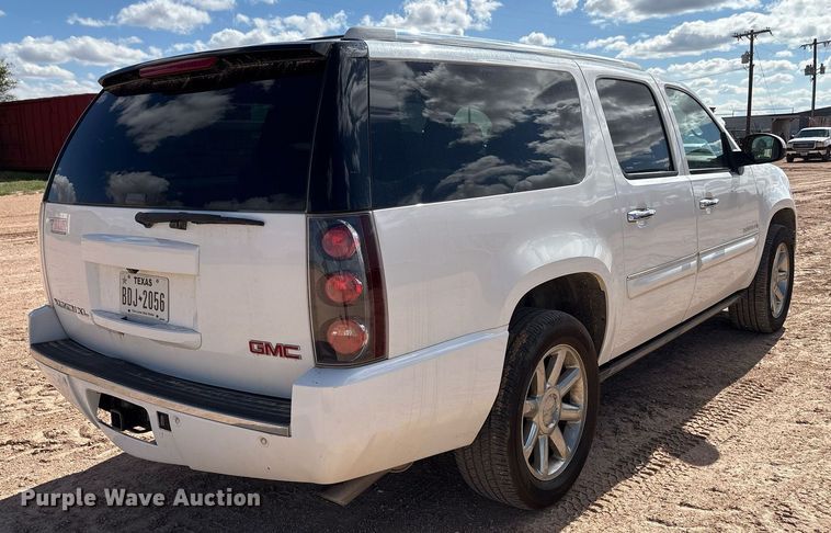 image for item DY2499 2007 GMC Yukon Denali XL SUV