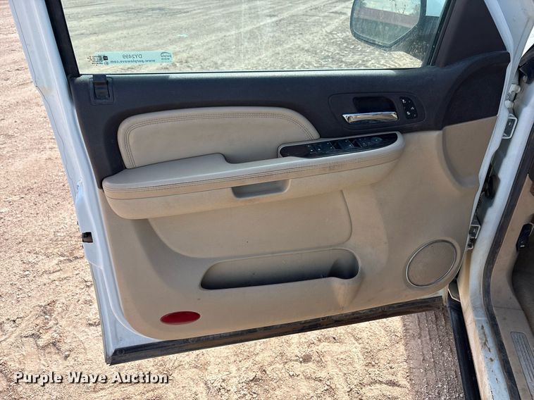 image for item DY2499 2007 GMC Yukon Denali XL SUV