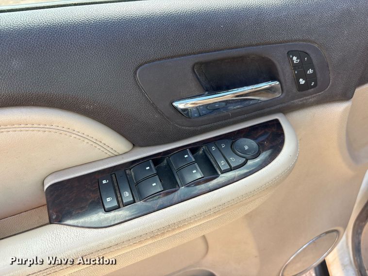 image for item DY2499 2007 GMC Yukon Denali XL SUV