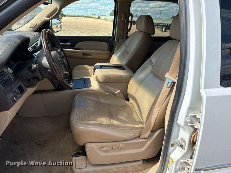 image for item DY2499 2007 GMC Yukon Denali XL SUV