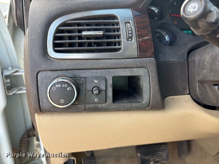 image for item DY2499 2007 GMC Yukon Denali XL SUV