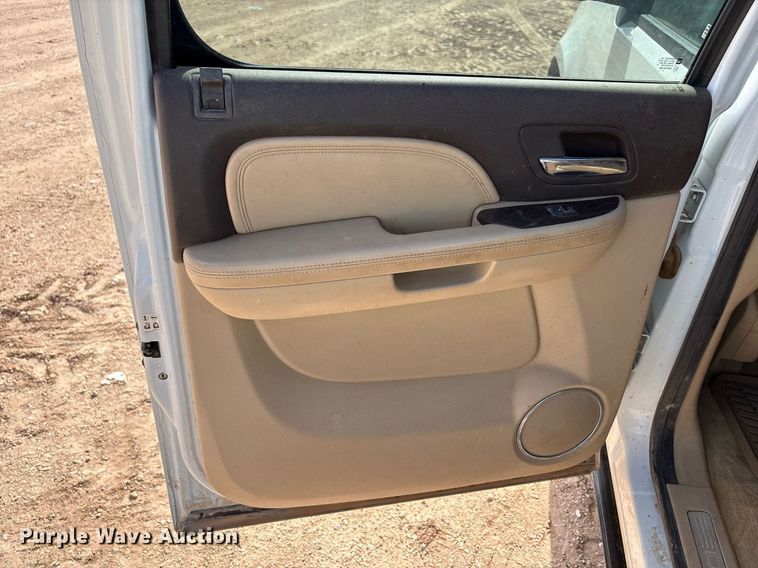 image for item DY2499 2007 GMC Yukon Denali XL SUV