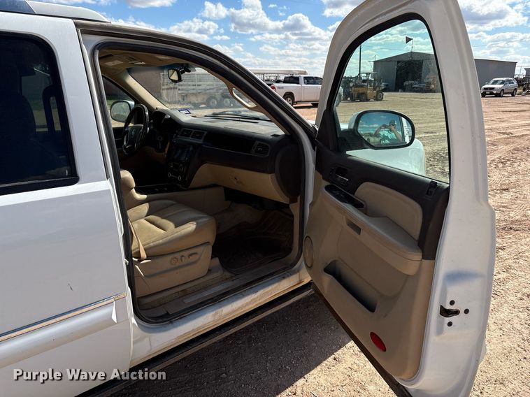 image for item DY2499 2007 GMC Yukon Denali XL SUV