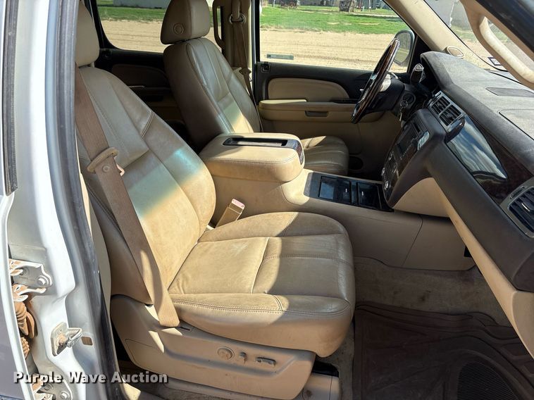 image for item DY2499 2007 GMC Yukon Denali XL SUV