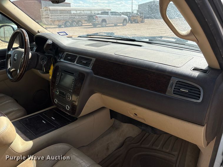 image for item DY2499 2007 GMC Yukon Denali XL SUV