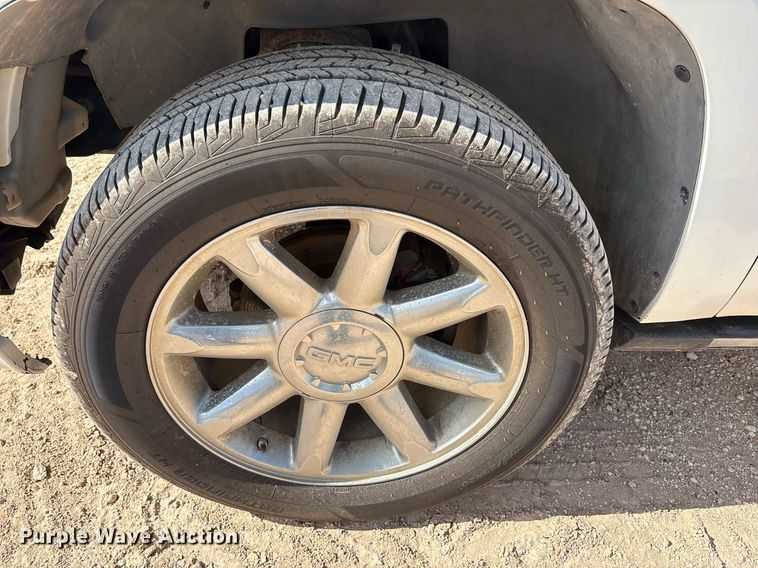 image for item DY2499 2007 GMC Yukon Denali XL SUV