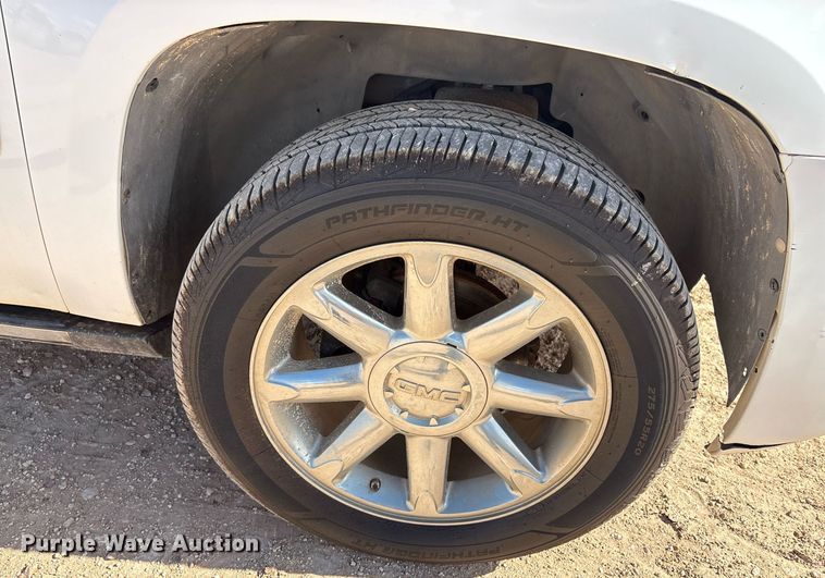 image for item DY2499 2007 GMC Yukon Denali XL SUV