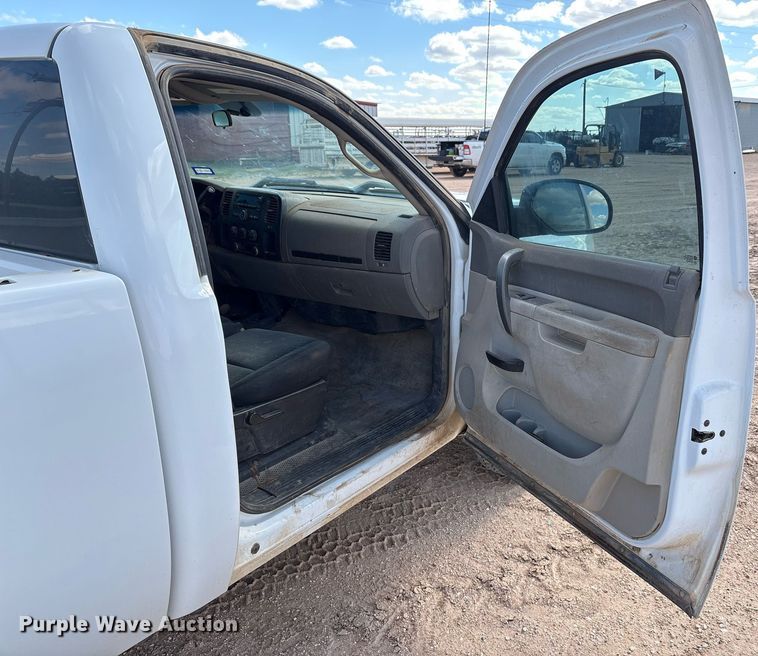 image for item DY2500 2011 GMC Sierra 1500 pickup truck