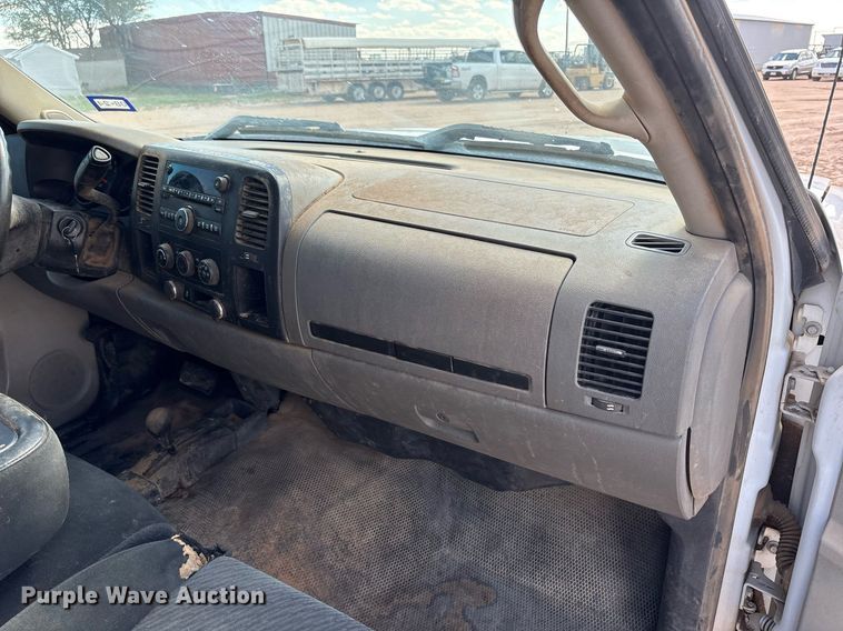 image for item DY2500 2011 GMC Sierra 1500 pickup truck