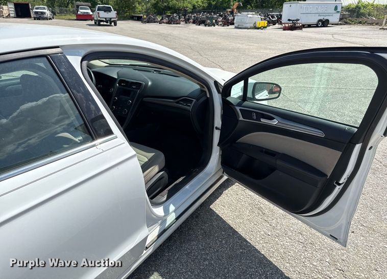 image for item DZ4086 2019 Ford Fusion 