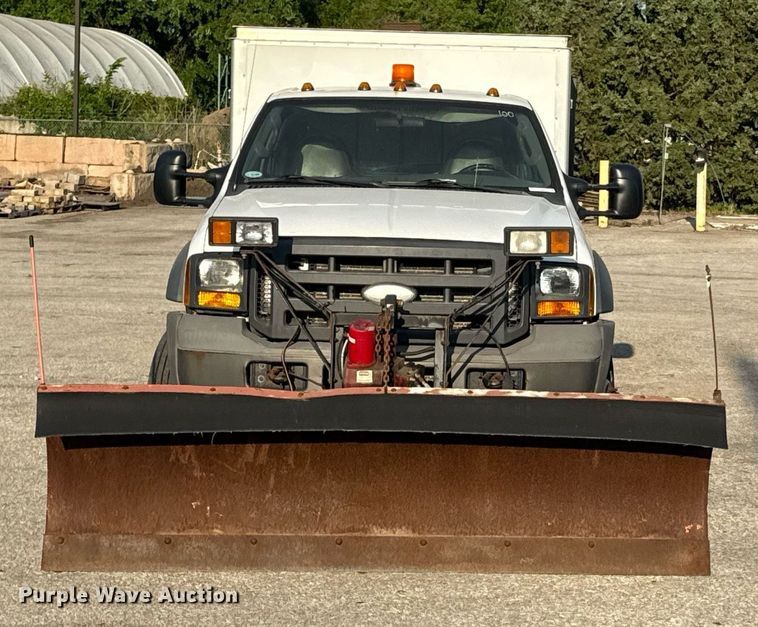 image for item DZ4092 2005 Ford F450 Super Duty XL dump flatbed truck