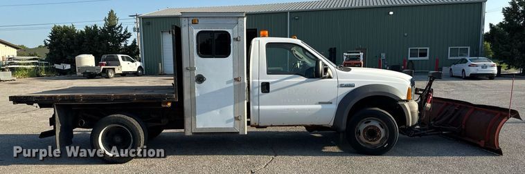 image for item DZ4092 2005 Ford F450 Super Duty XL dump flatbed truck