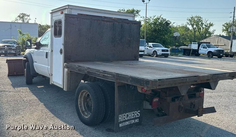 image for item DZ4092 2005 Ford F450 Super Duty XL dump flatbed truck