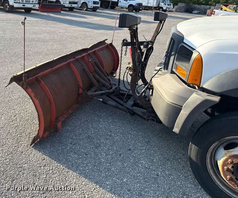 image for item DZ4092 2005 Ford F450 Super Duty XL dump flatbed truck