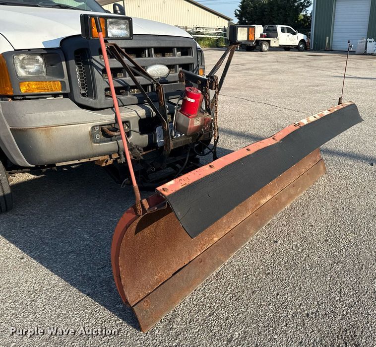 image for item DZ4092 2005 Ford F450 Super Duty XL dump flatbed truck