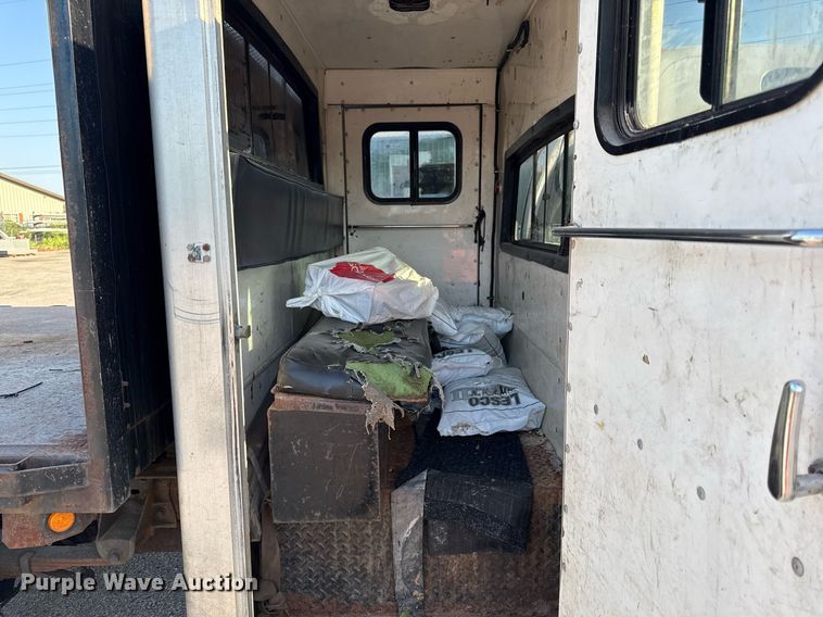 image for item DZ4092 2005 Ford F450 Super Duty XL dump flatbed truck