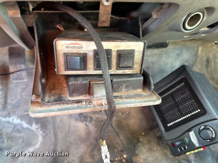 image for item DZ4092 2005 Ford F450 Super Duty XL dump flatbed truck