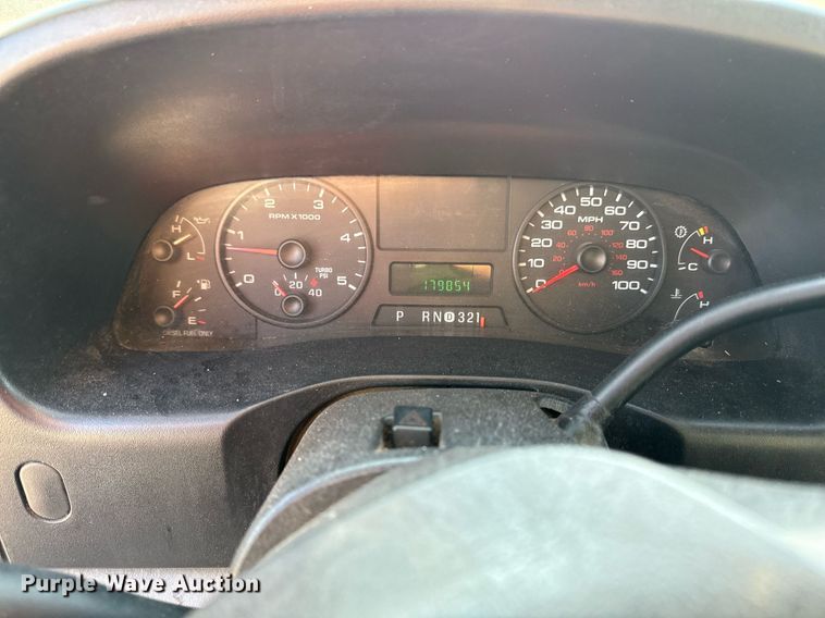 image for item DZ4092 2005 Ford F450 Super Duty XL dump flatbed truck