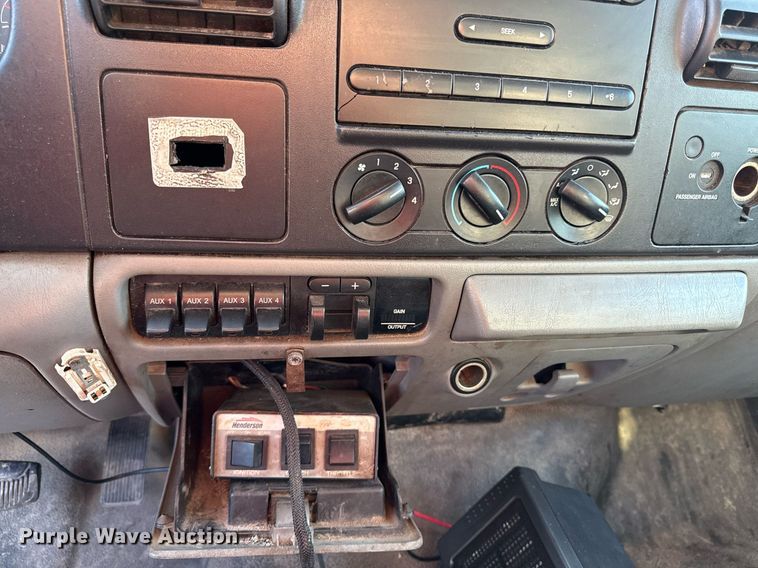 image for item DZ4092 2005 Ford F450 Super Duty XL dump flatbed truck