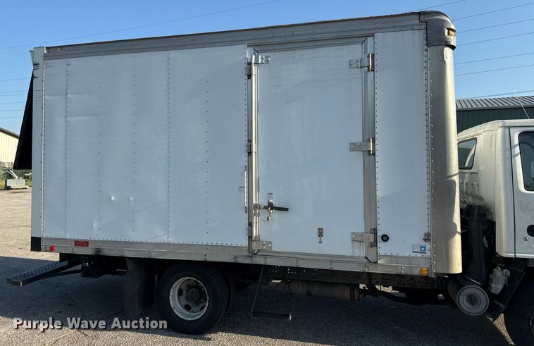 image for item DZ4093 2005 Isuzu NPR HD box truck