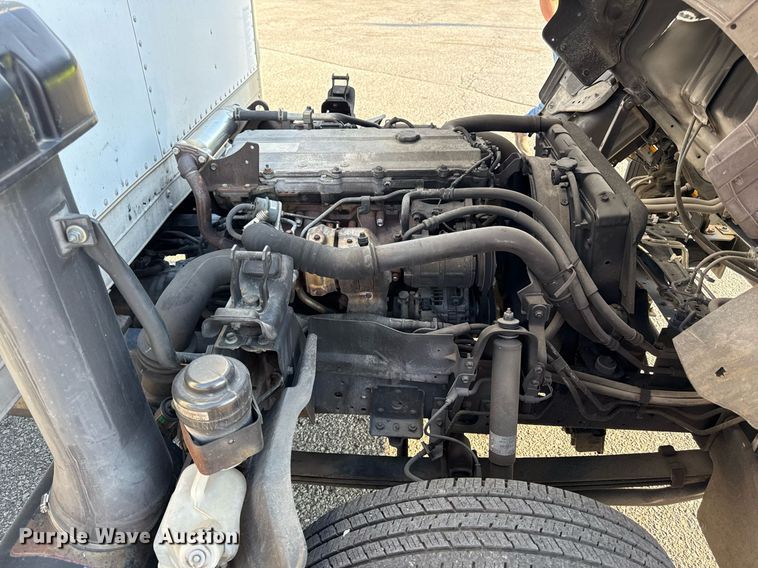 image for item DZ4093 2005 Isuzu NPR HD box truck