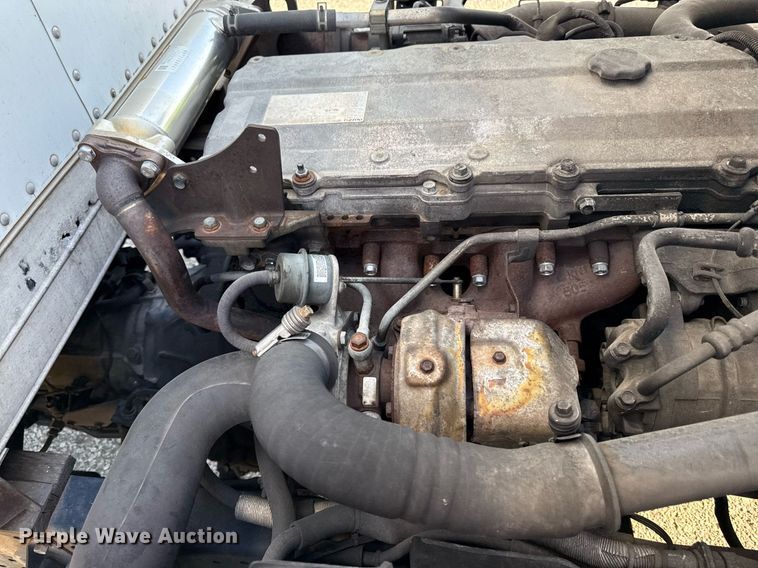 image for item DZ4093 2005 Isuzu NPR HD box truck