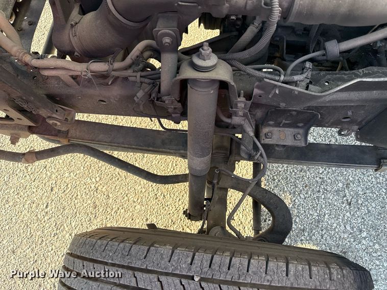 image for item DZ4093 2005 Isuzu NPR HD box truck