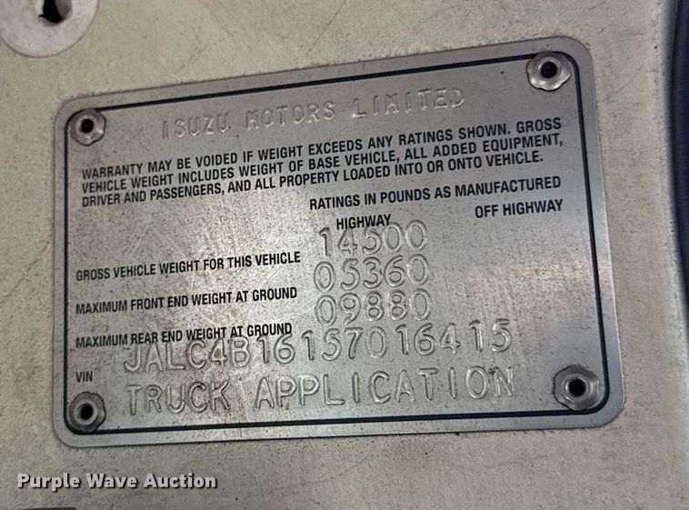 image for item DZ4093 2005 Isuzu NPR HD box truck