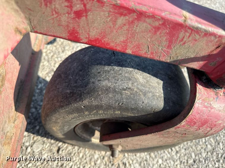 image for item DZ4106 (2) Exmark ZTR lawn mowers