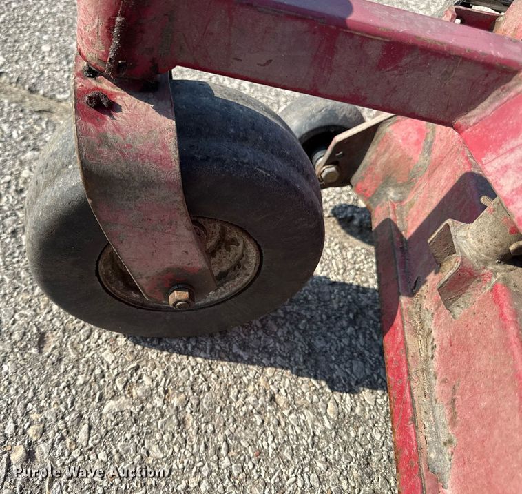 image for item DZ4106 (2) Exmark ZTR lawn mowers