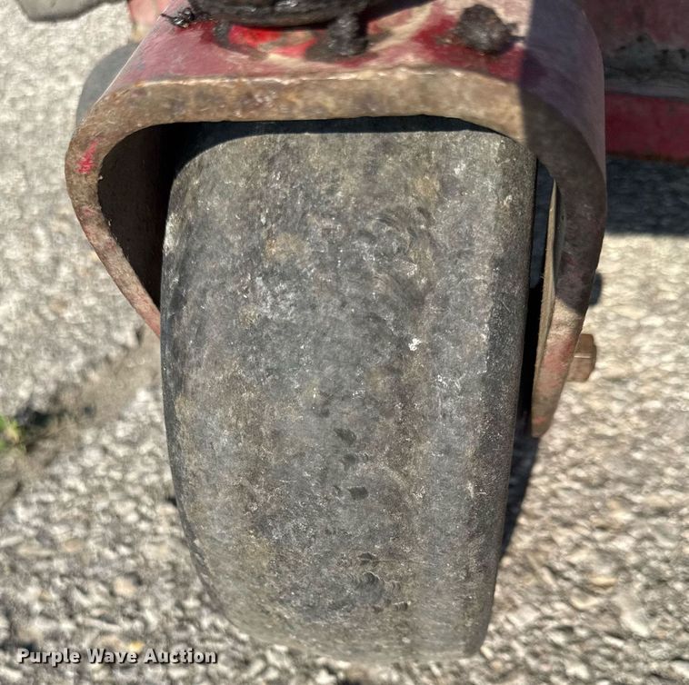 image for item DZ4106 (2) Exmark ZTR lawn mowers