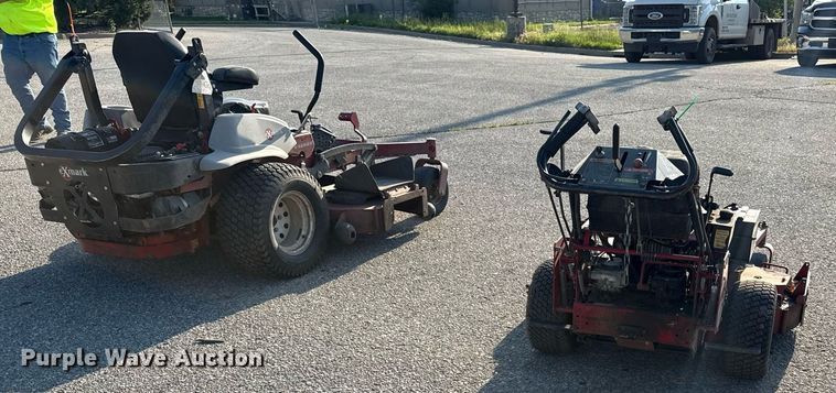 image for item DZ4118 (2) Exmark ZTR lawn mowers