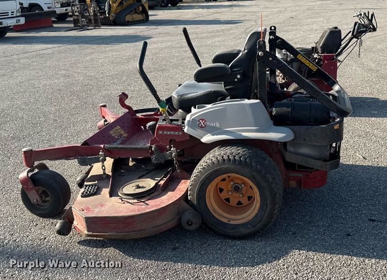 image for item DZ4118 (2) Exmark ZTR lawn mowers