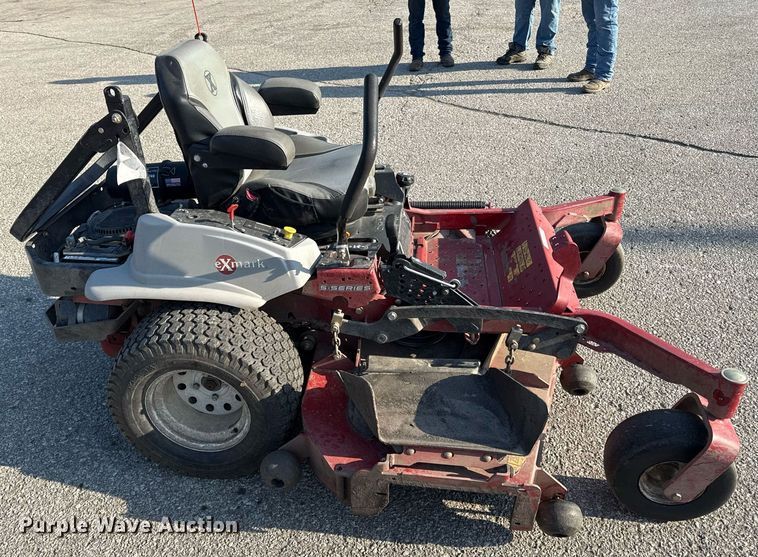 image for item DZ4118 (2) Exmark ZTR lawn mowers