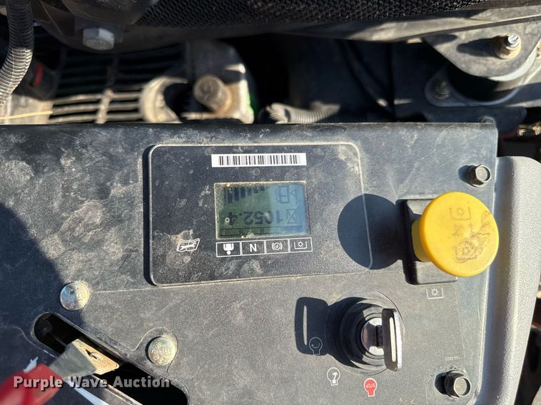 image for item DZ4118 (2) Exmark ZTR lawn mowers