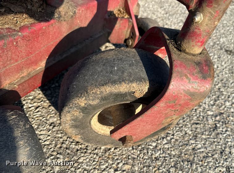 image for item DZ4118 (2) Exmark ZTR lawn mowers