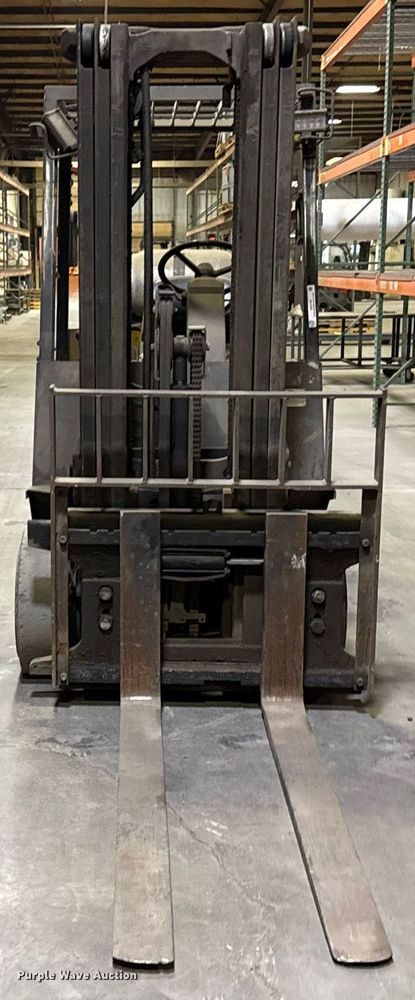 image for item DZ4143 Yale forklift