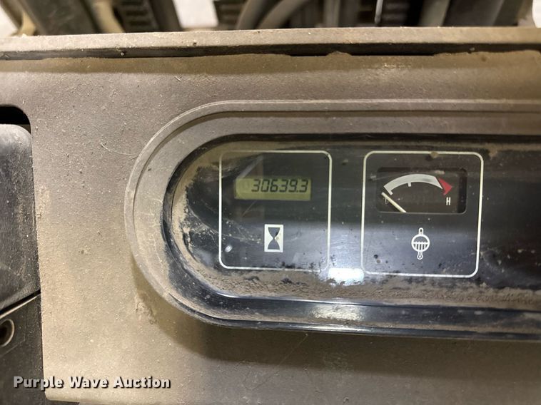 image for item DZ4143 Yale forklift