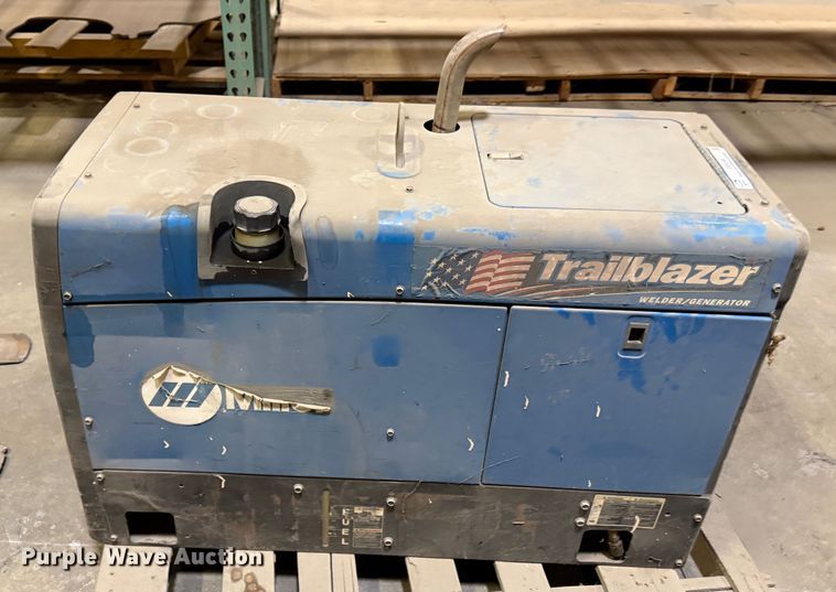 image for item DZ4144 Miller trailblazer 302 welder