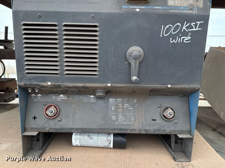 image for item DZ4146 Miller CP-302 Power Source welder