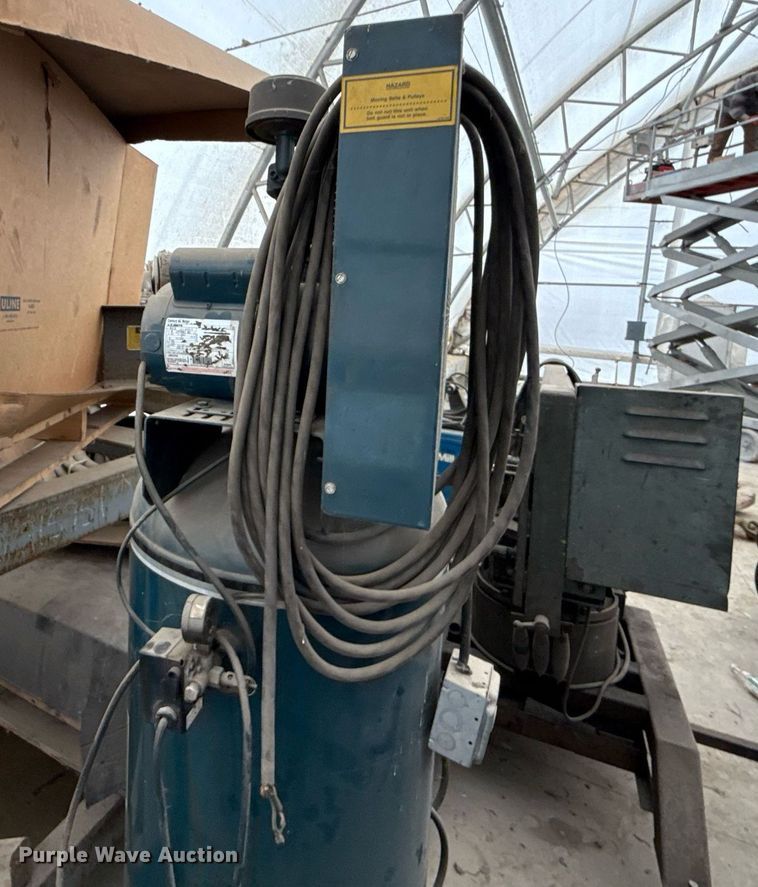 image for item DZ4148 (2) air compressors