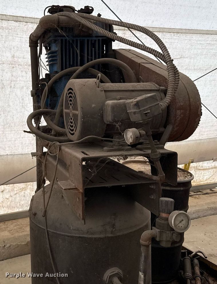 image for item DZ4148 (2) air compressors