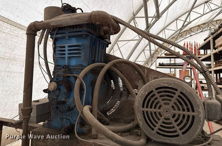 image for item DZ4148 (2) air compressors