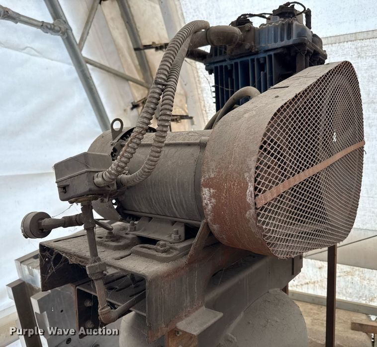 image for item DZ4148 (2) air compressors