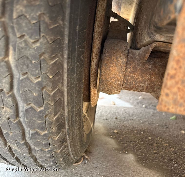 image for item DZ4151 Leaf vacuum