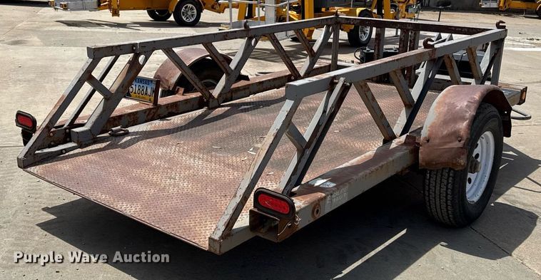 image for item DZ4154 1999 Escalate trailer ET4000 utility trailer